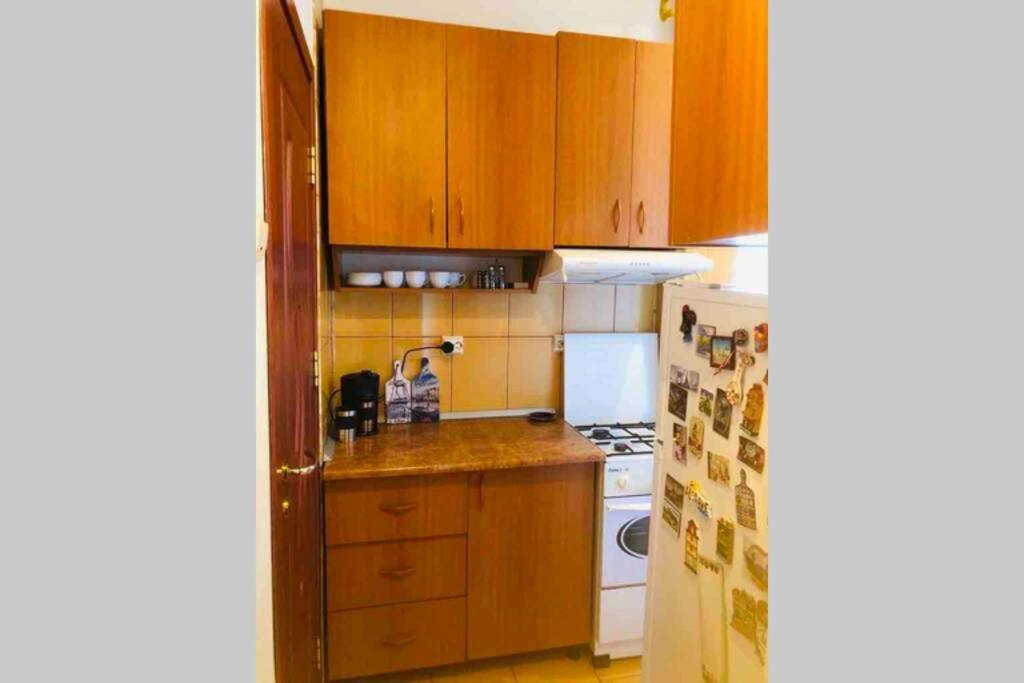 Super Central - Lovely One-Bedroom Apartment On Victoriei Avenue Bucharest Luaran gambar
